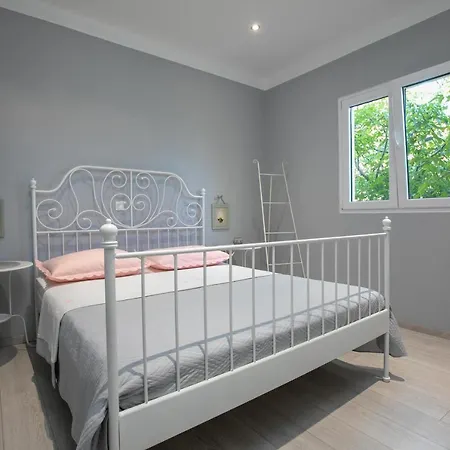 Dijana Apartman Podgora