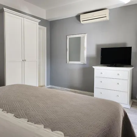 Dijana شقة بودغورا